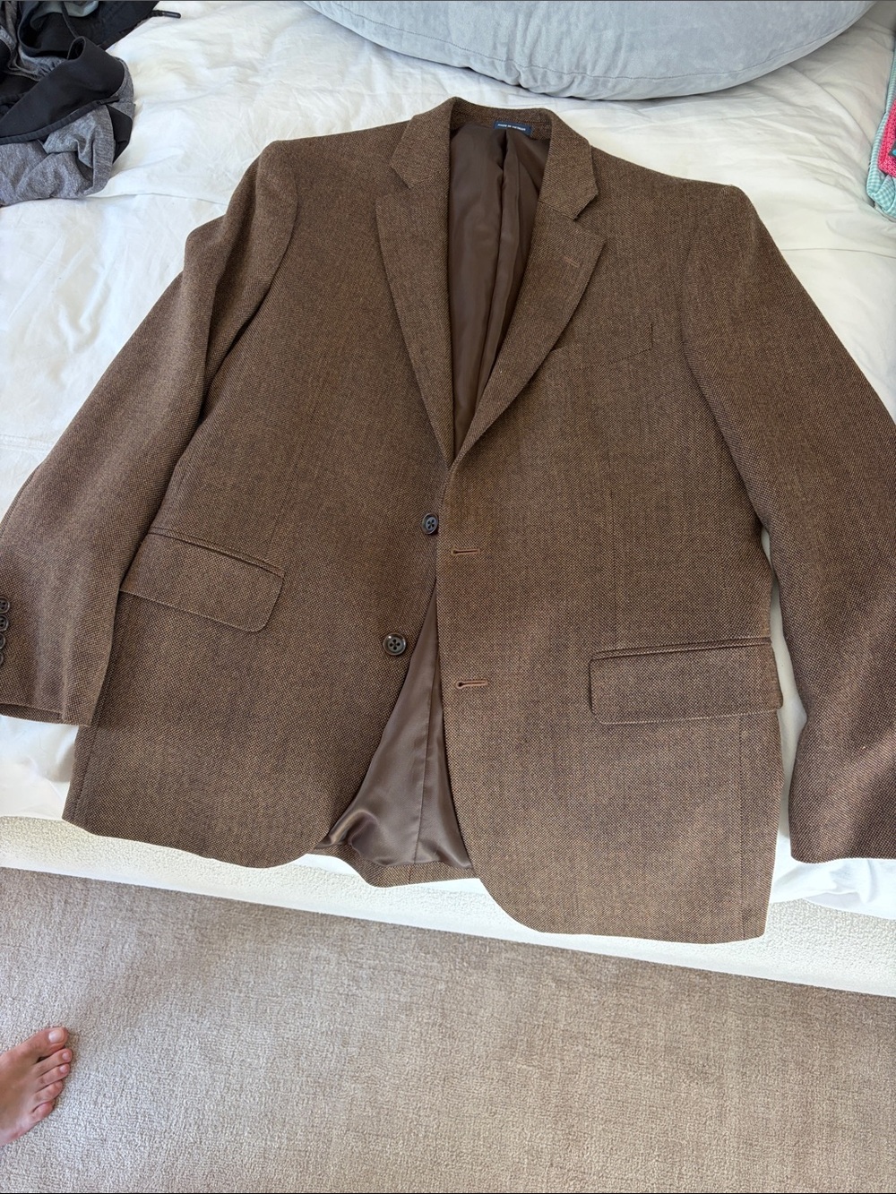 Stafford Men's Brown Wool-Blend Two-Button Blazer 42